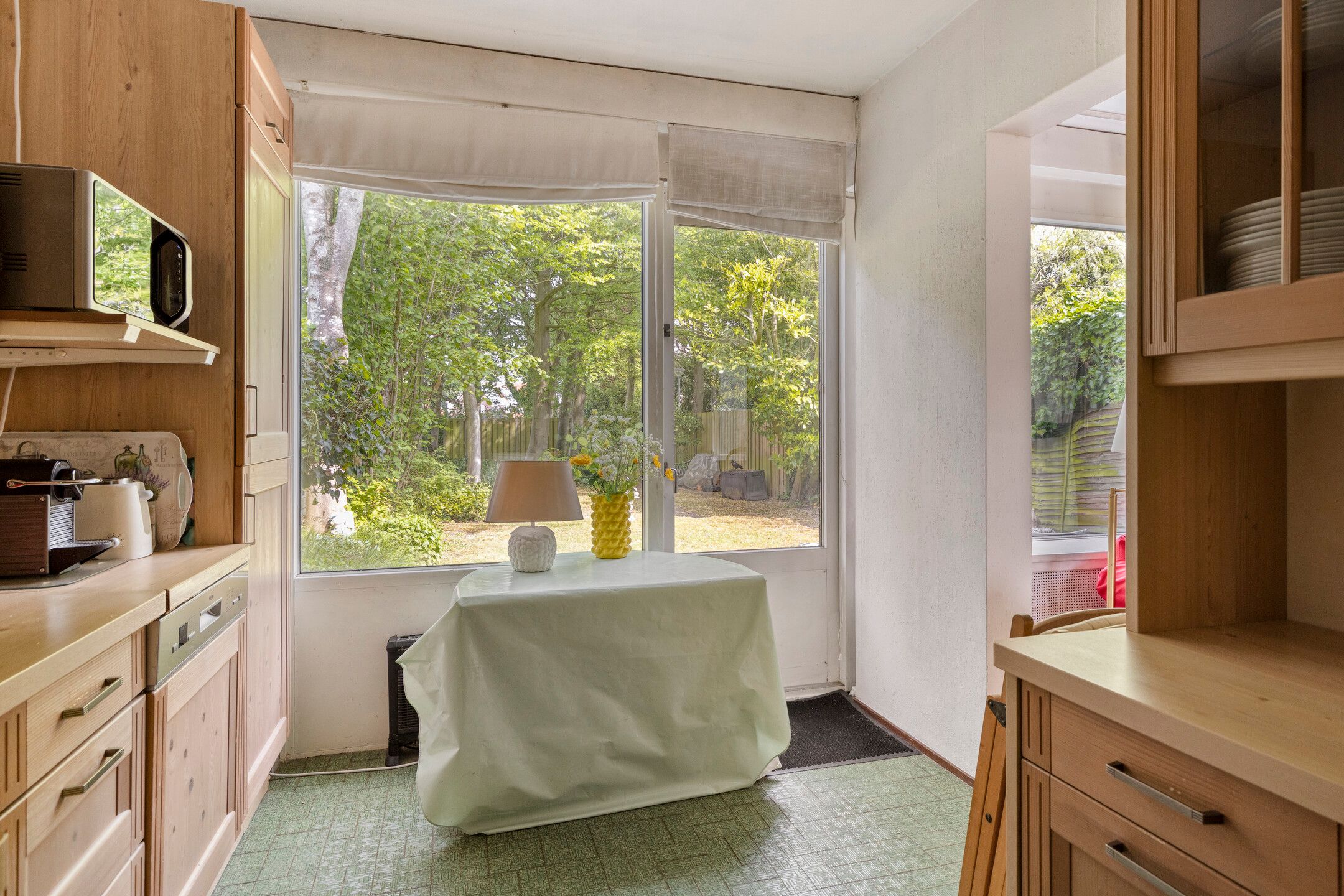 Spacious Family Home with Impressive Deep Garden in Green Middelburg Neighborhood — 24