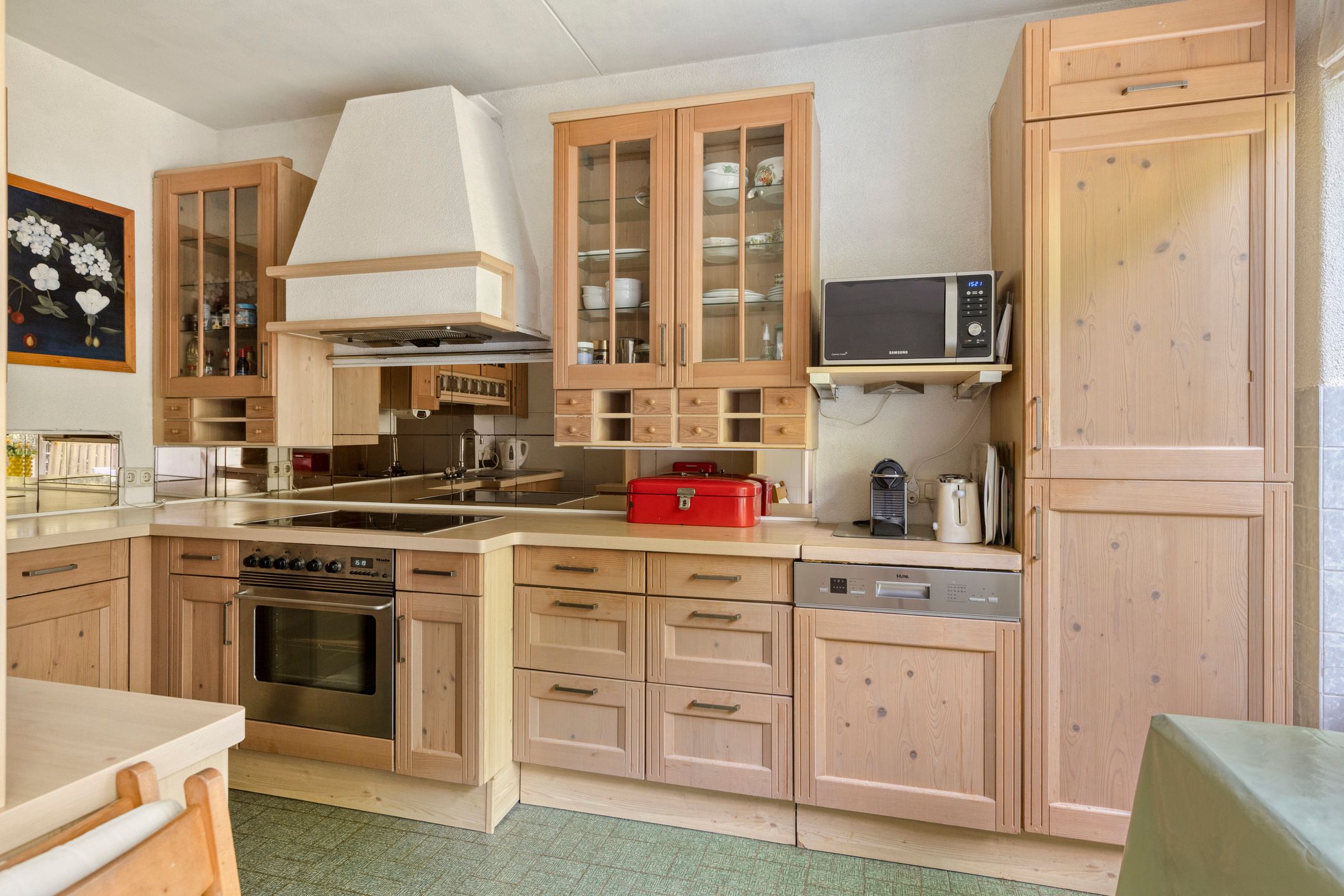 Spacious Family Home with Impressive Deep Garden in Green Middelburg Neighborhood — 21