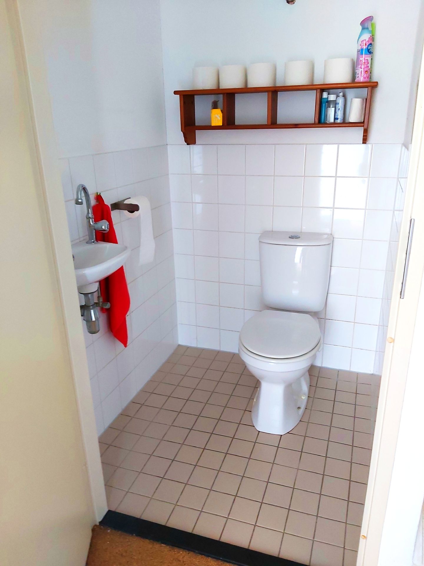 Photo 14 of Lucebertstraat 17