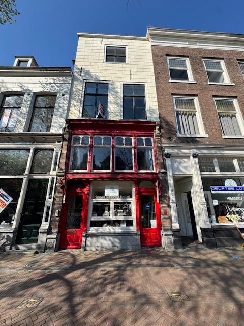 View photo 2 of Hippolytusbuurt 17