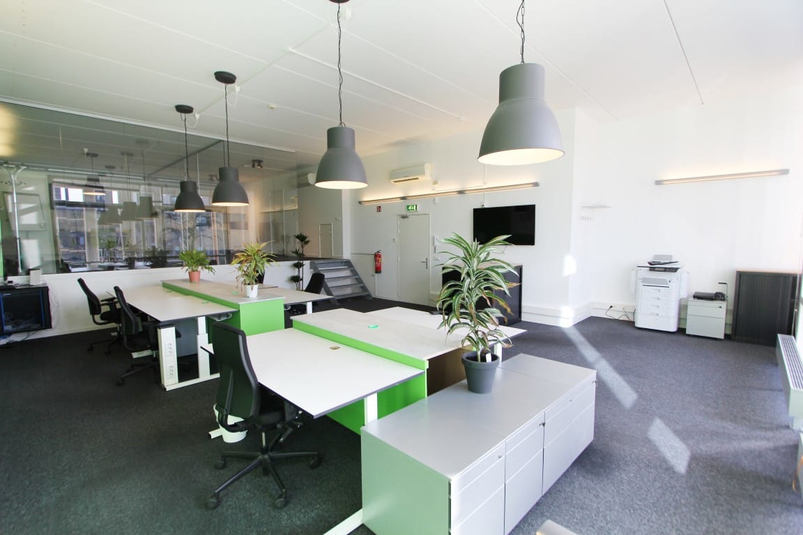 View photo 2 of Hendrik Figeeweg 1-S