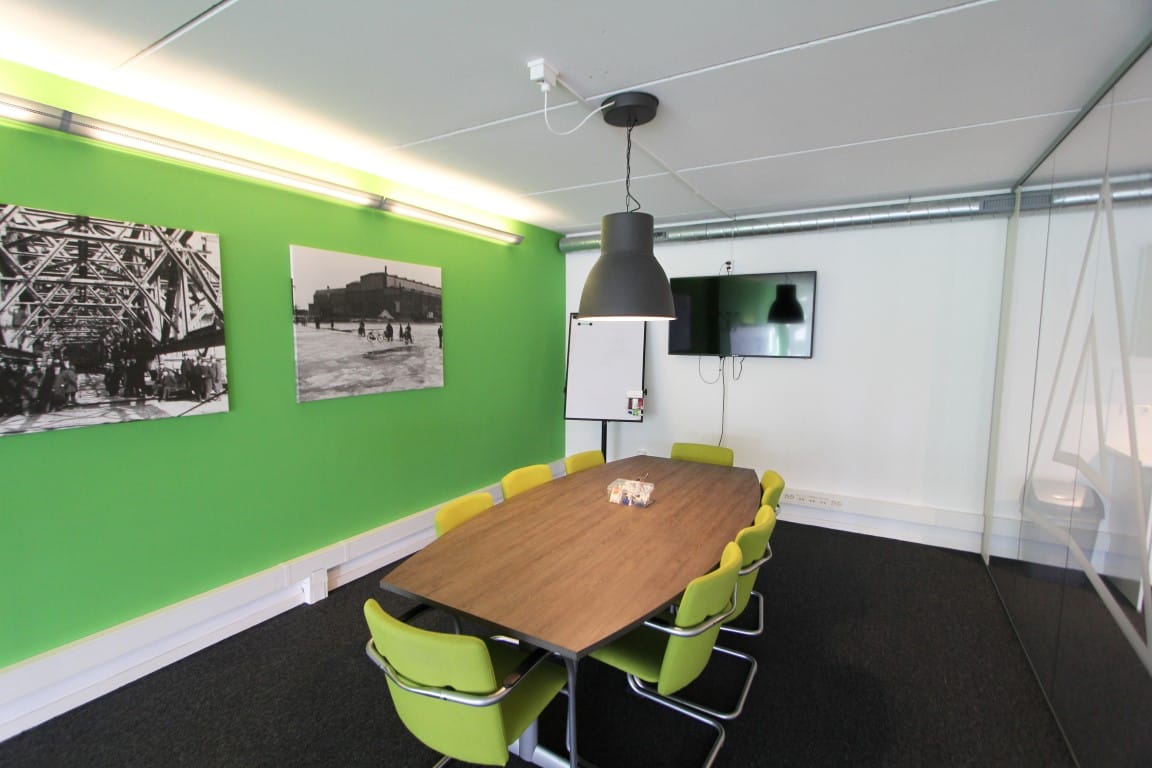 View photo 4 of Hendrik Figeeweg 1-S