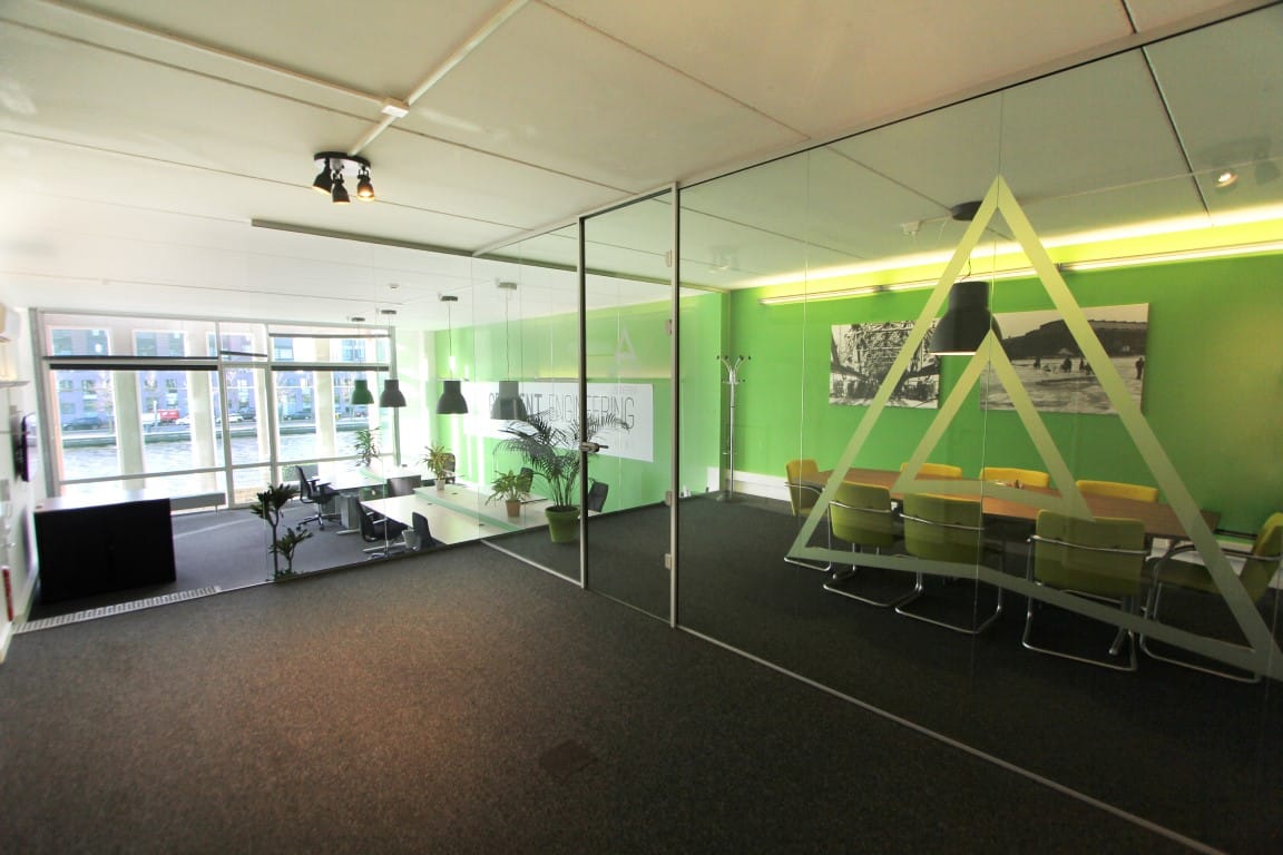 View photo 3 of Hendrik Figeeweg 1-S