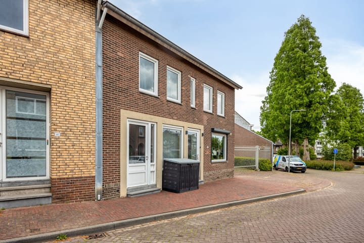 Foto 5 van Spoorstraat 44
