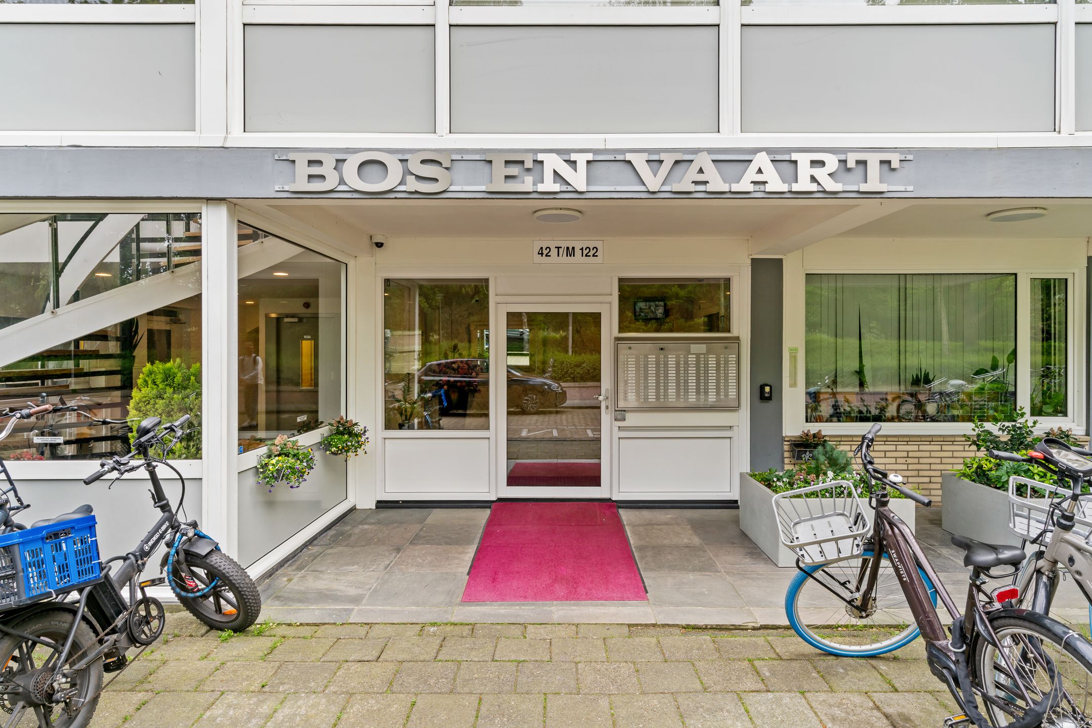 Photo 21 of Bos en Vaartlaan 98