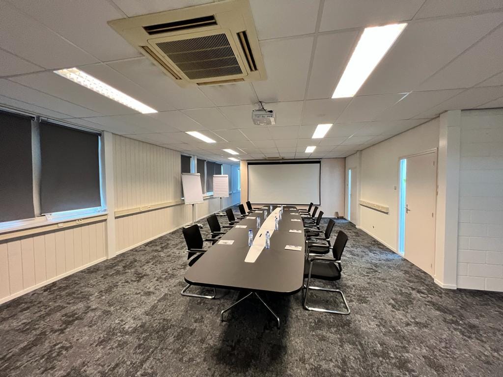 Bekijk foto 2 van Ondernemingsweg 78