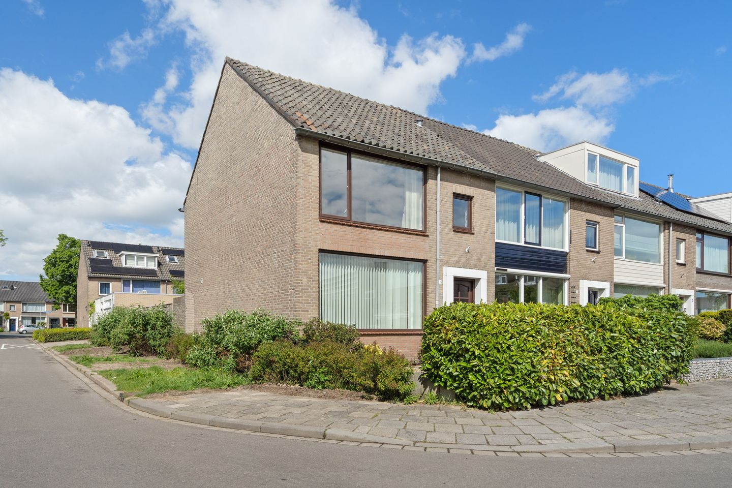 Photo 4 of Oostendestraat 1