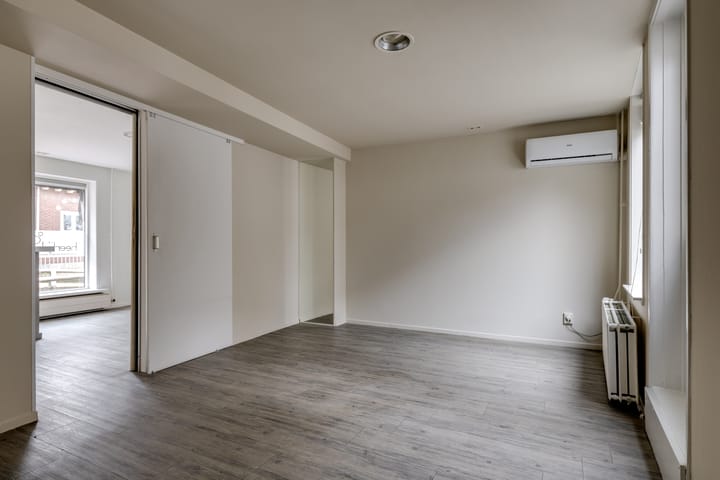 Tussenwoning te koop: Arnhemsepoort 102, Huissen