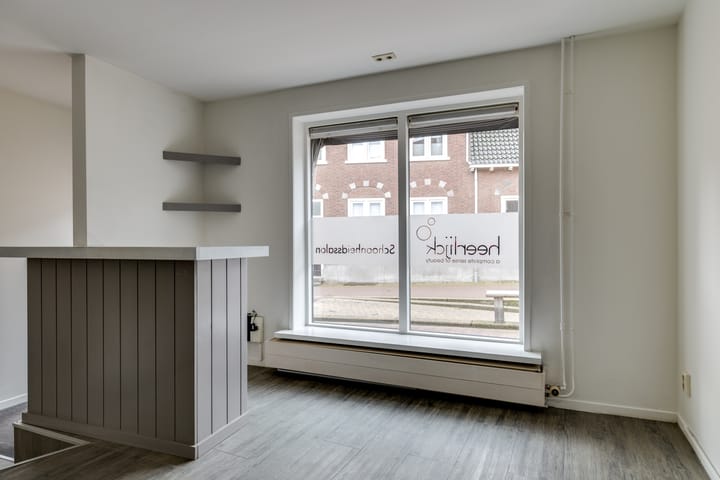 Tussenwoning te koop: Arnhemsepoort 102, Huissen