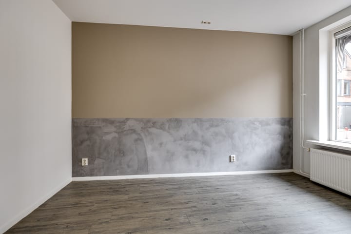 Tussenwoning te koop: Arnhemsepoort 102, Huissen