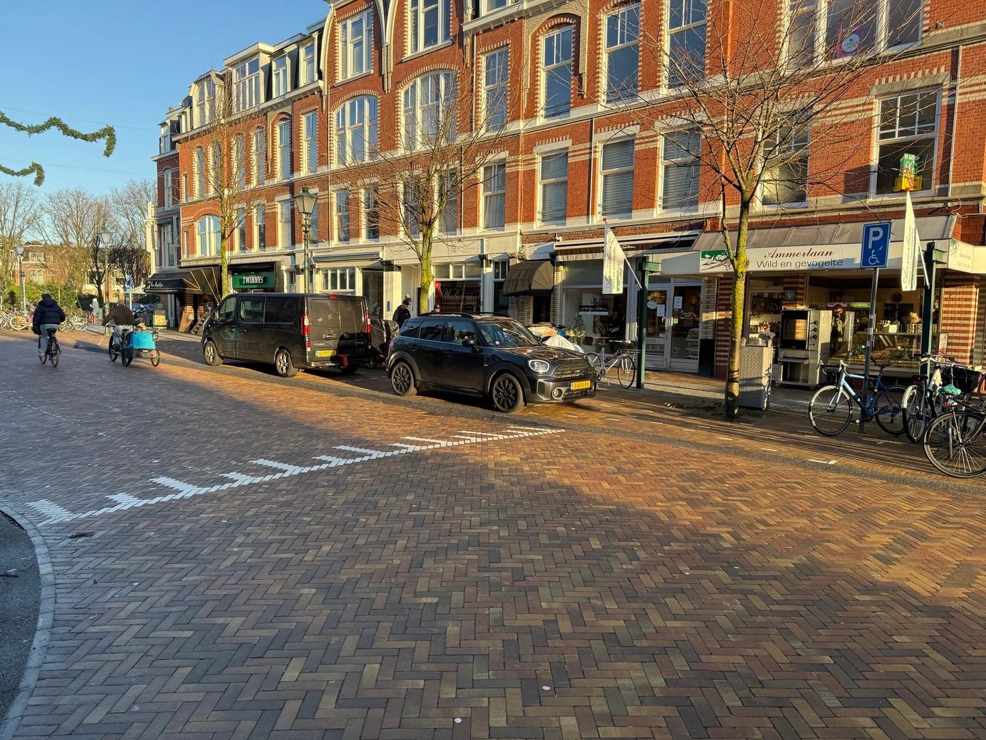 View photo 3 of Aert van der Goesstraat 29