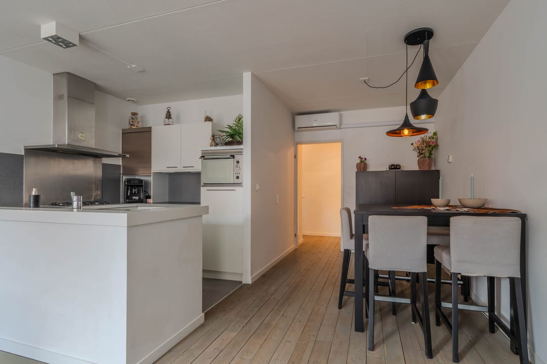 Photo 11 of Henseniusstraat 25