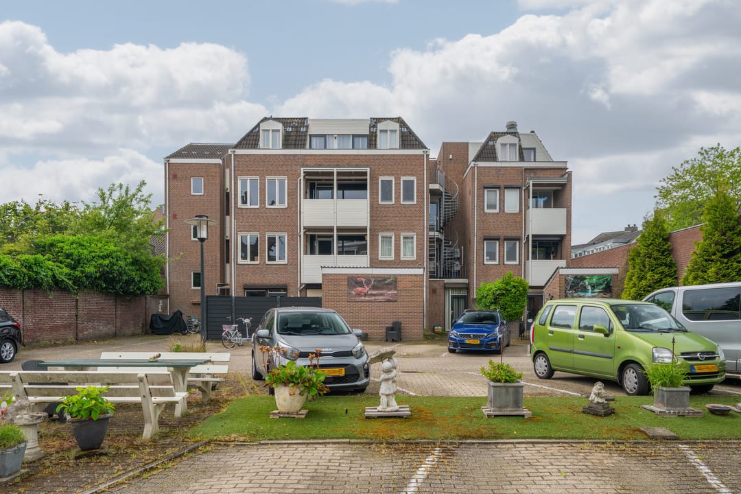 Photo 32 of Henseniusstraat 25