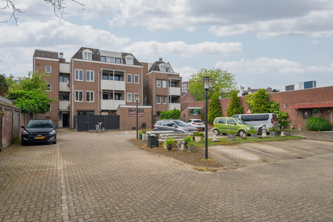 Photo 31 of Henseniusstraat 25