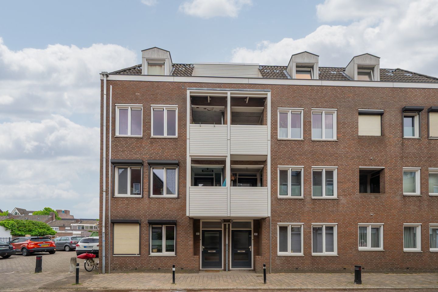 Photo 34 of Henseniusstraat 25