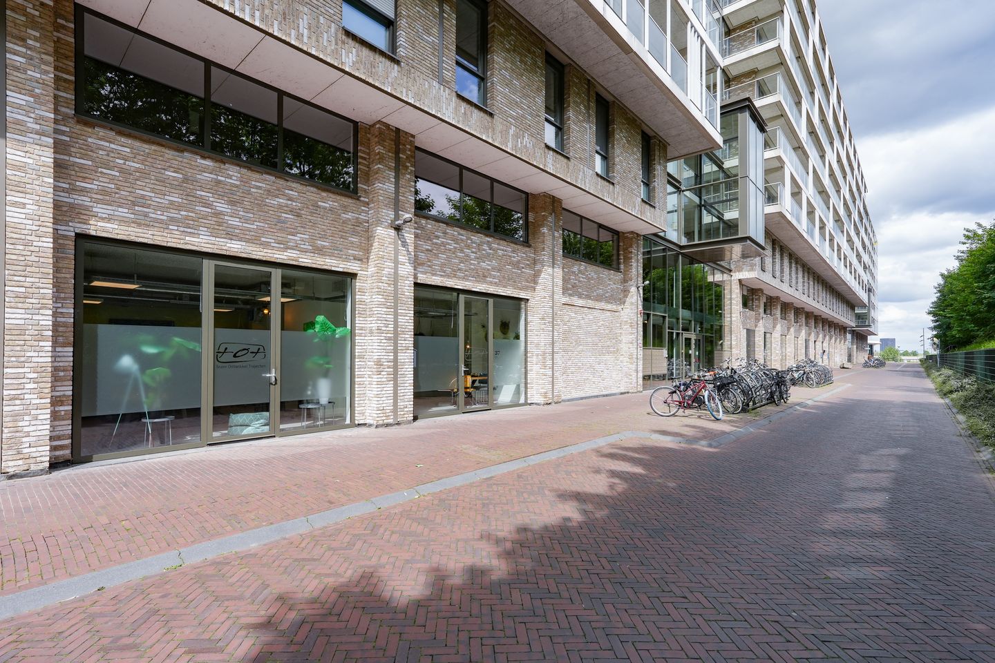 Bekijk foto 1 van Dokstraat 37