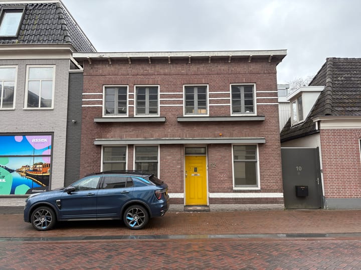 Stationsstraat 12