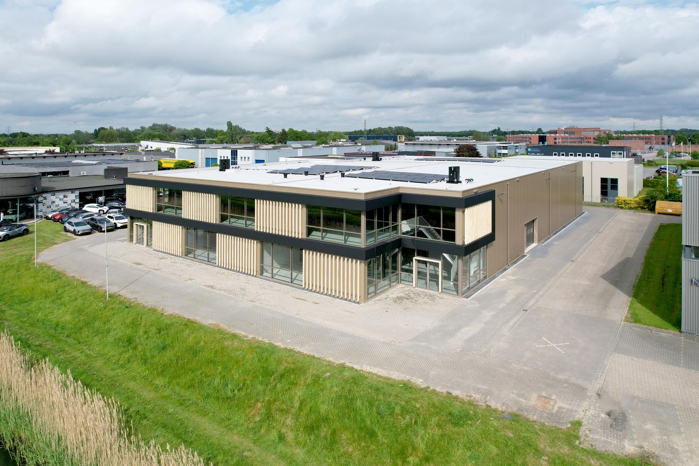 Bekijk foto 1 van Brinkhorst 5-a