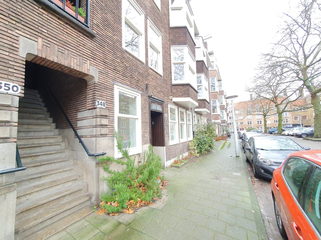 Photo 1 of Uiterwaardenstraat 346