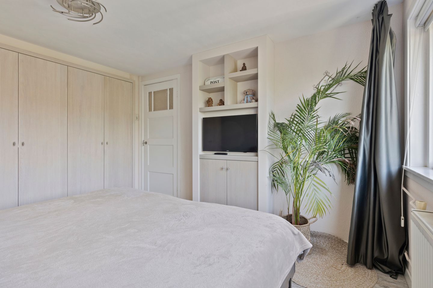 Foto 19 van Dahliastraat 32