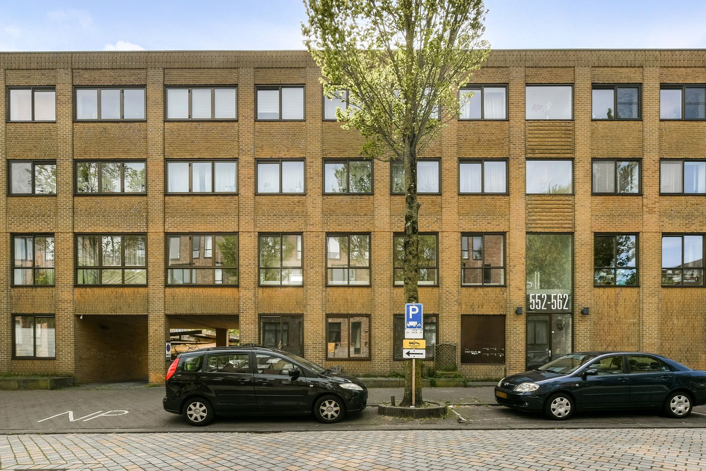 Photo 4 of Erich Salomonstraat 554