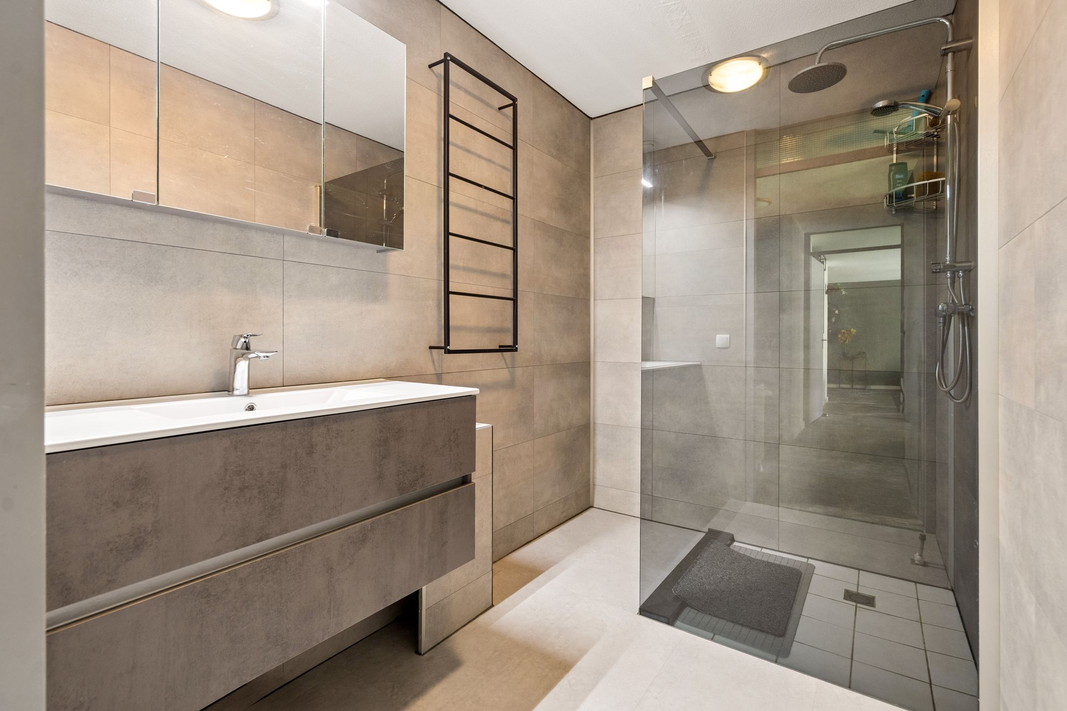 Foto 3 van Marga Klompéhof 54