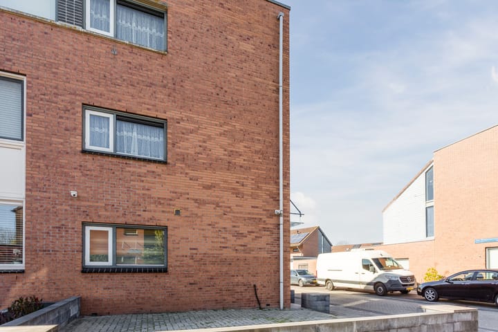 Photo 3 of Jan Wiegersstraat 48