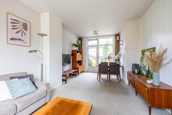 Photo 2 of Staringstraat 5