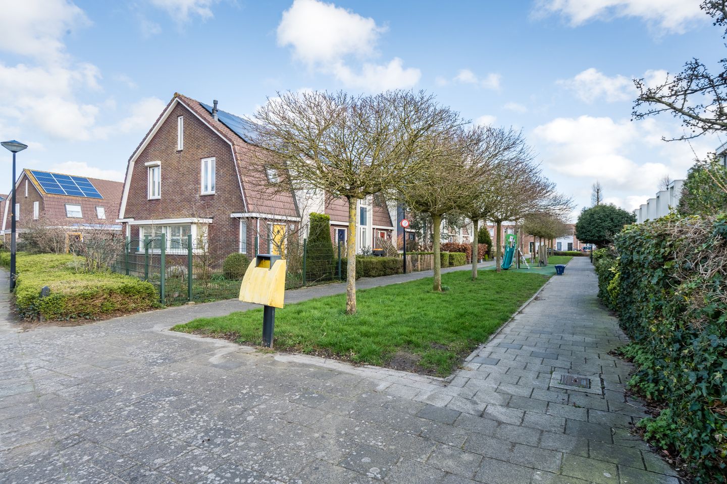 Foto 40 van Caro van Eycktuin 14