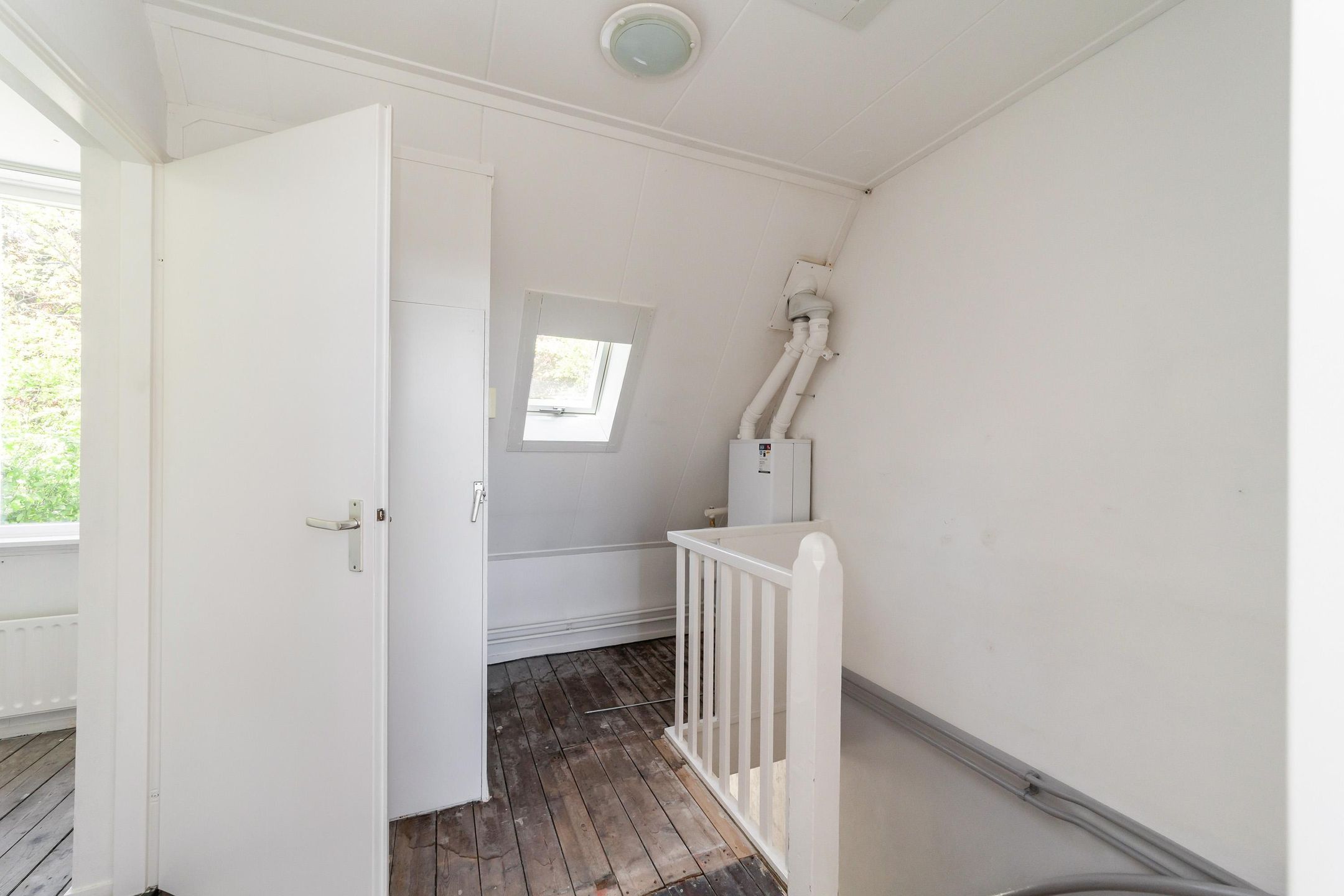 Photo 18 of Sint Willibrordusstraat 15