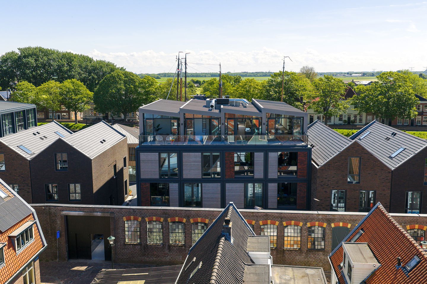 Photo 49 of Hellingstraat 48