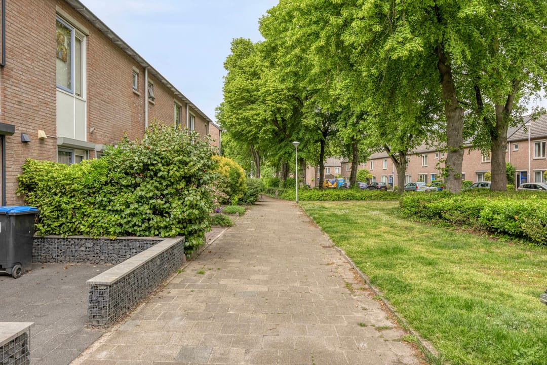 Photo 11 of Roosje Vosstraat 55