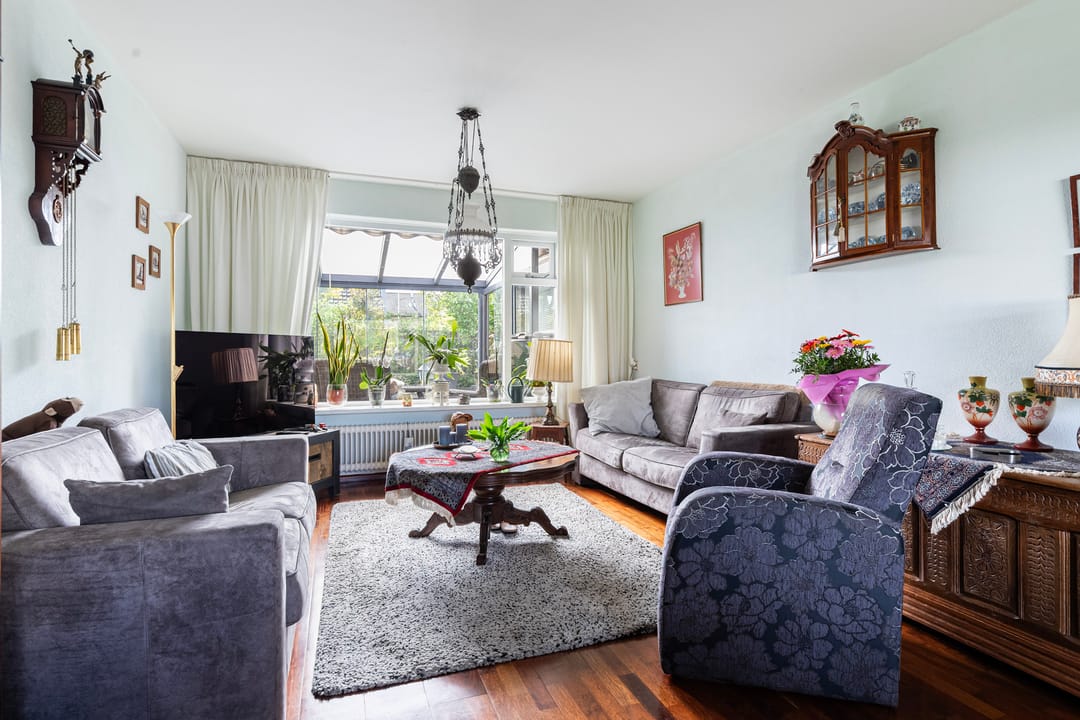 Spacious semi-detached family home with garage, garden room and sunny south-facing garden in Eerbeek — 22