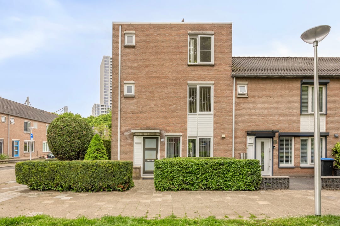 Photo 1 of Roosje Vosstraat 55