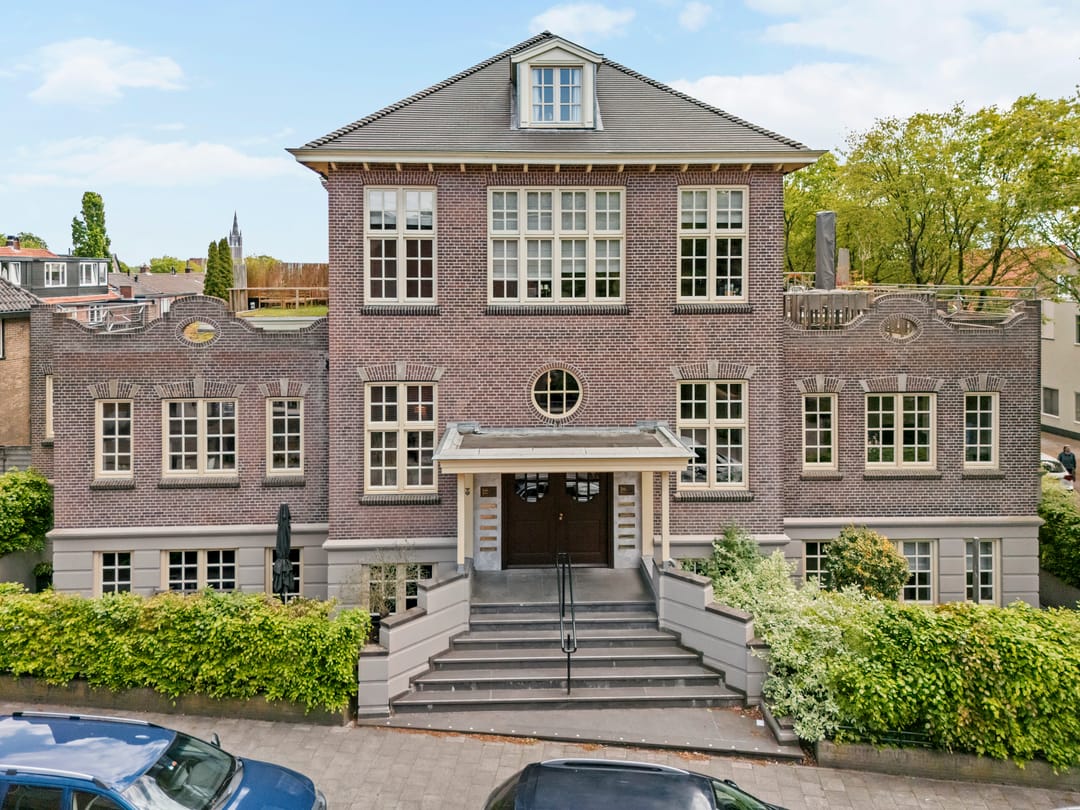Foto 1 van Badhuislaan 15-A