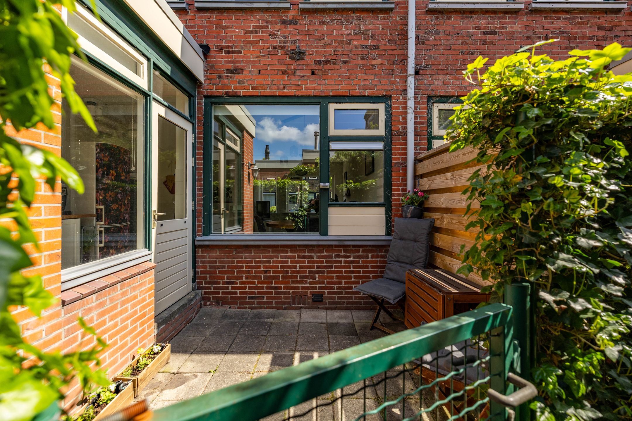 Photo 30 of Laurierstraat 38