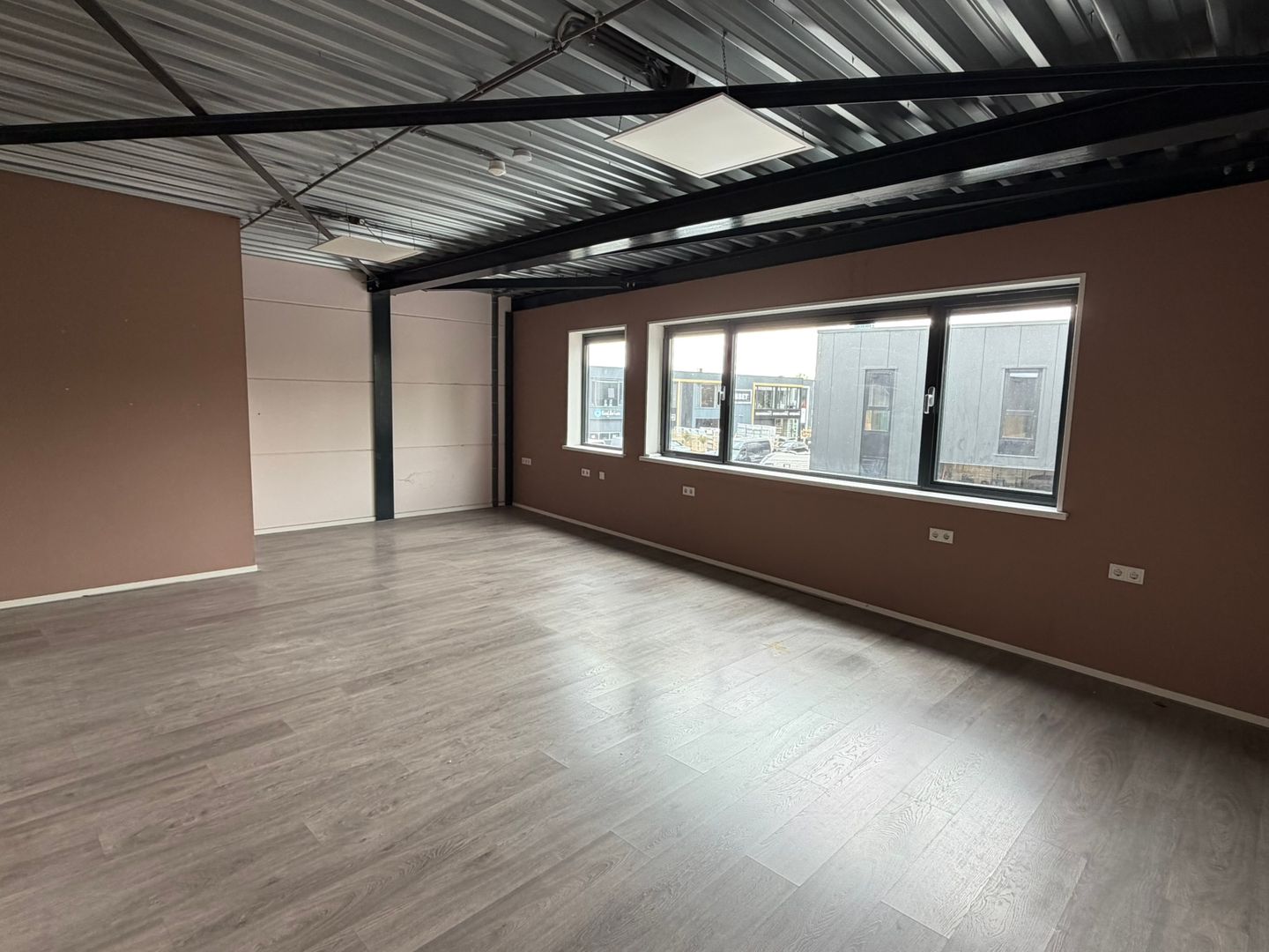 View photo 3 of Anthonie Fokkerstraat 57-R