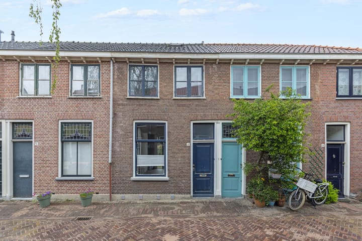 Tussenwoning te koop: Dirklangendwarsstraat 5, Delft