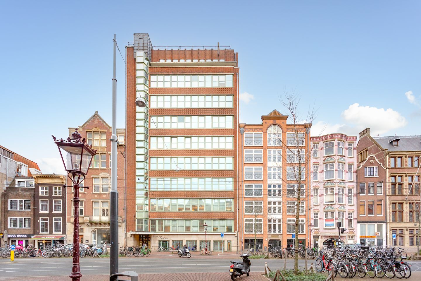View photo 1 of Nieuwezijds Voorburgwal 126