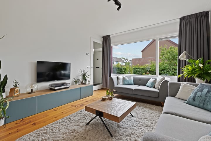 Photo 2 of Vivianestraat 2