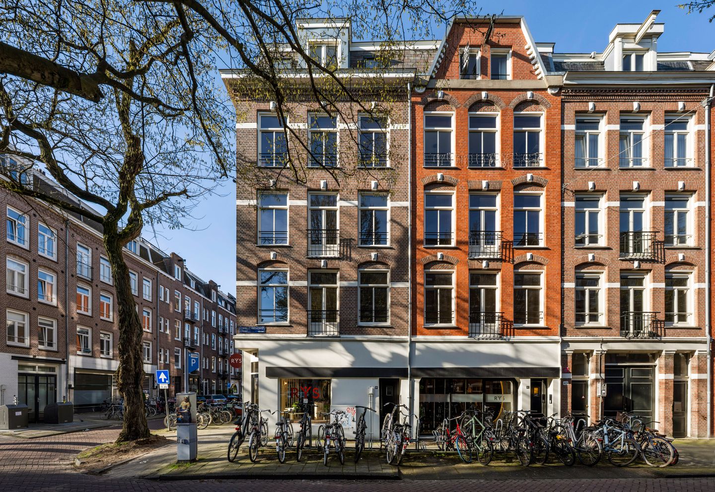 Bekijk foto 1 van Pieter Baststraat 5-H