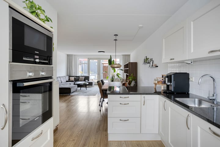 Photo 2 of Valetastraat 71