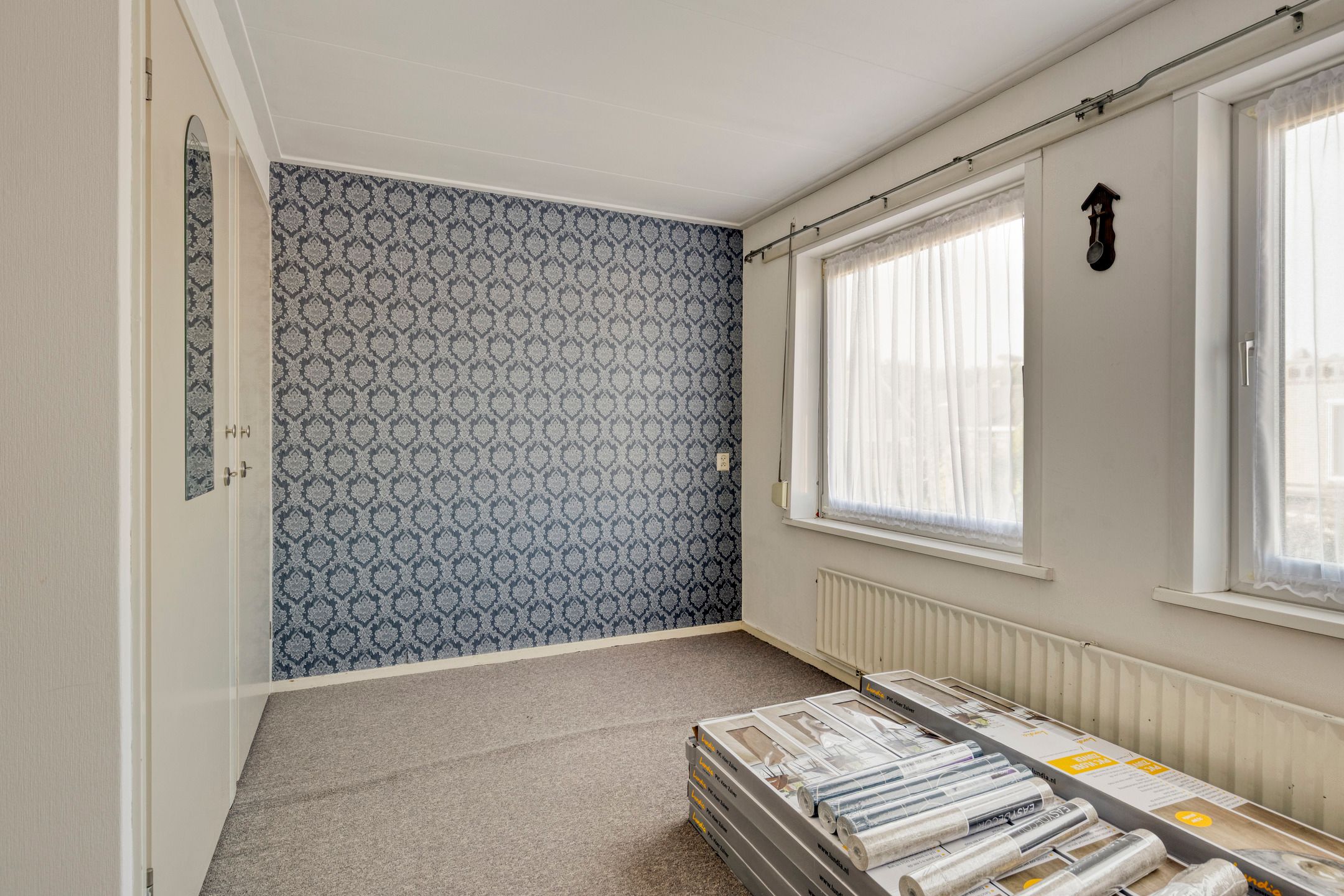 Spacious Family Home with Four Bedrooms, Garage and Beautiful Garden — 30