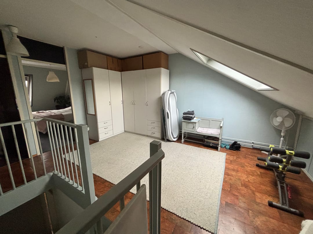Well-Maintained Family Home with Sunny Garden in Almere Muziekwijk — 23