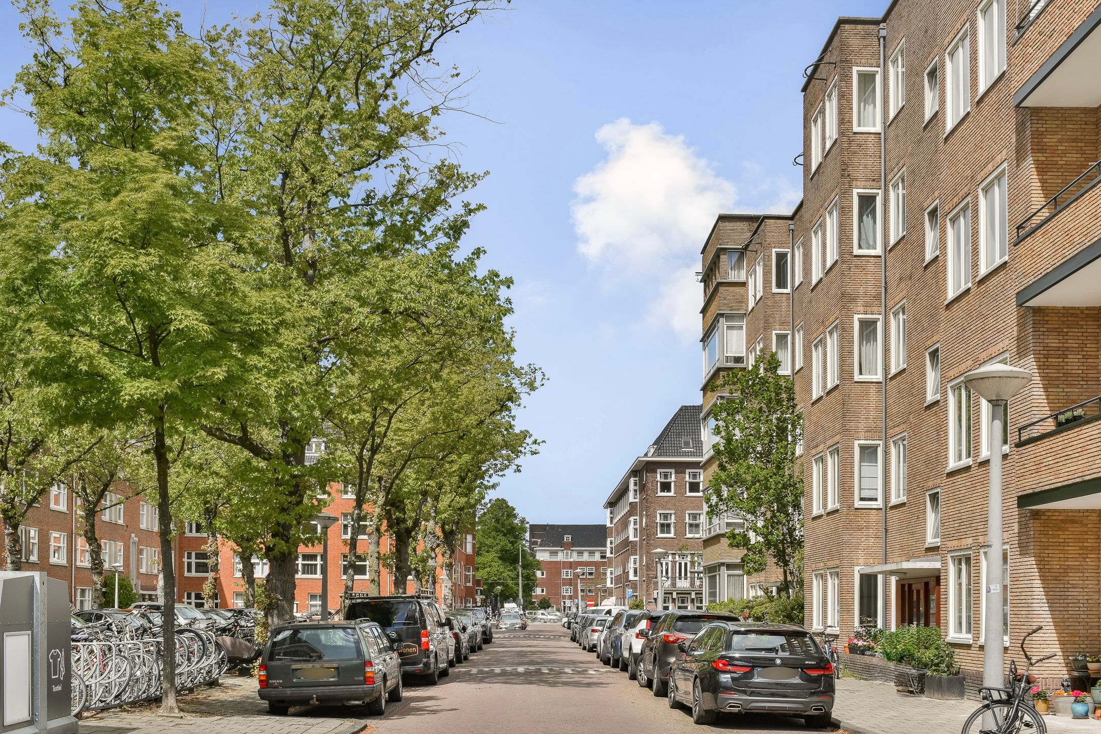 Corner Apartment with Southwest-Facing Balcony in Amsterdam South — 24