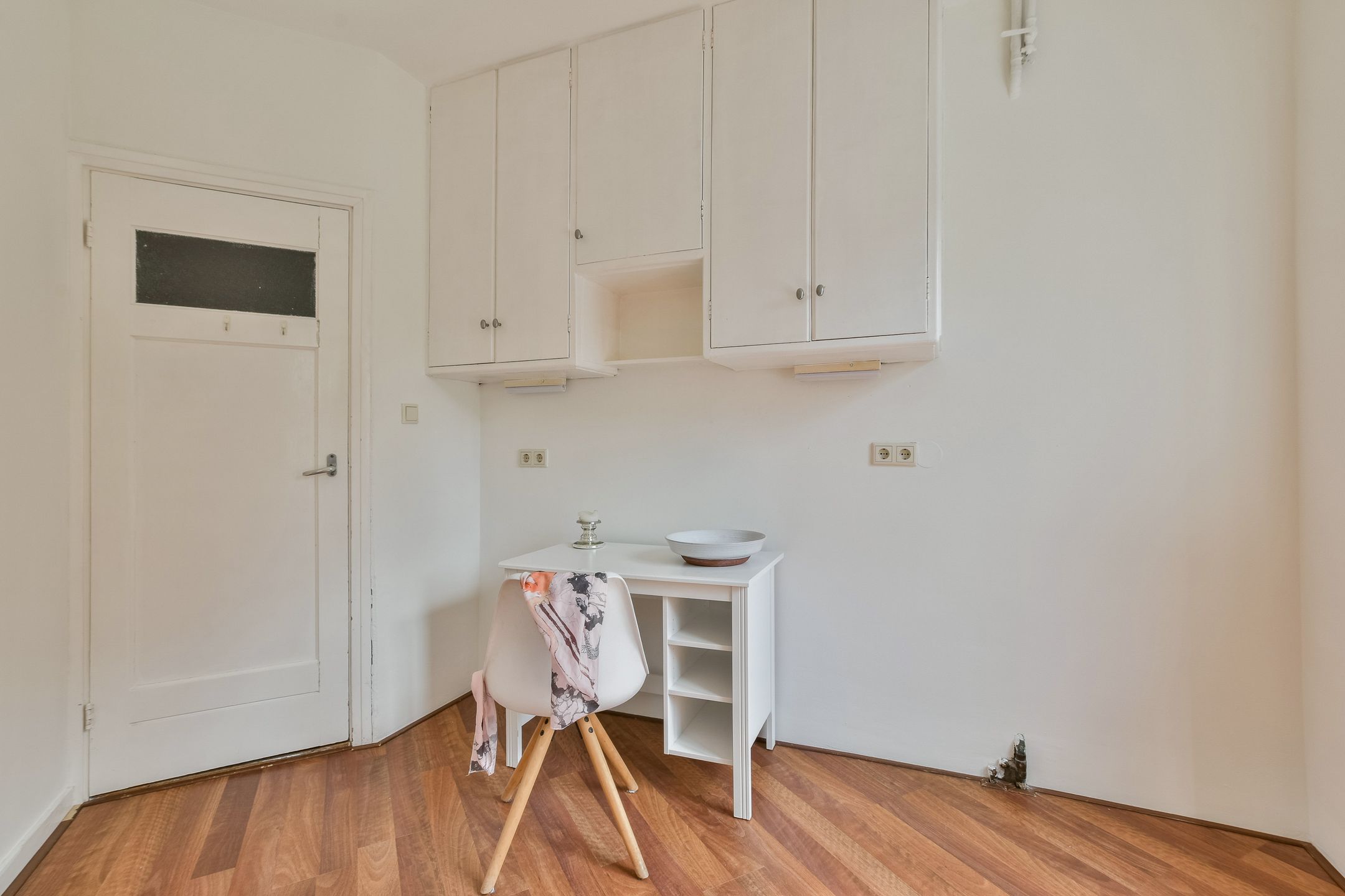 Corner Apartment with Southwest-Facing Balcony in Amsterdam South — 18