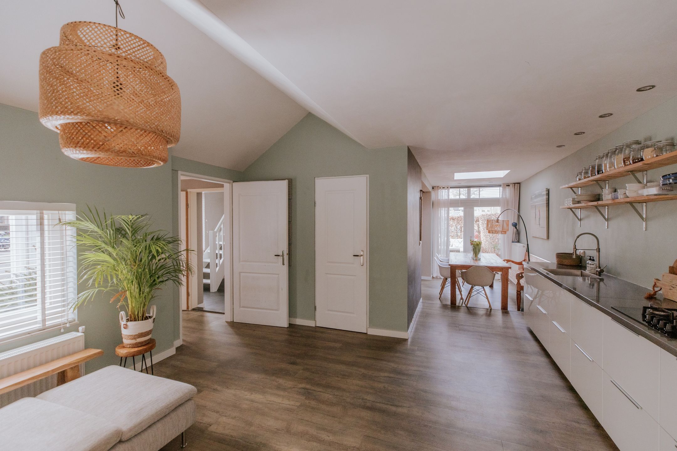 Charming Corner Home with West-Facing Garden in Popular Roerzicht — 24
