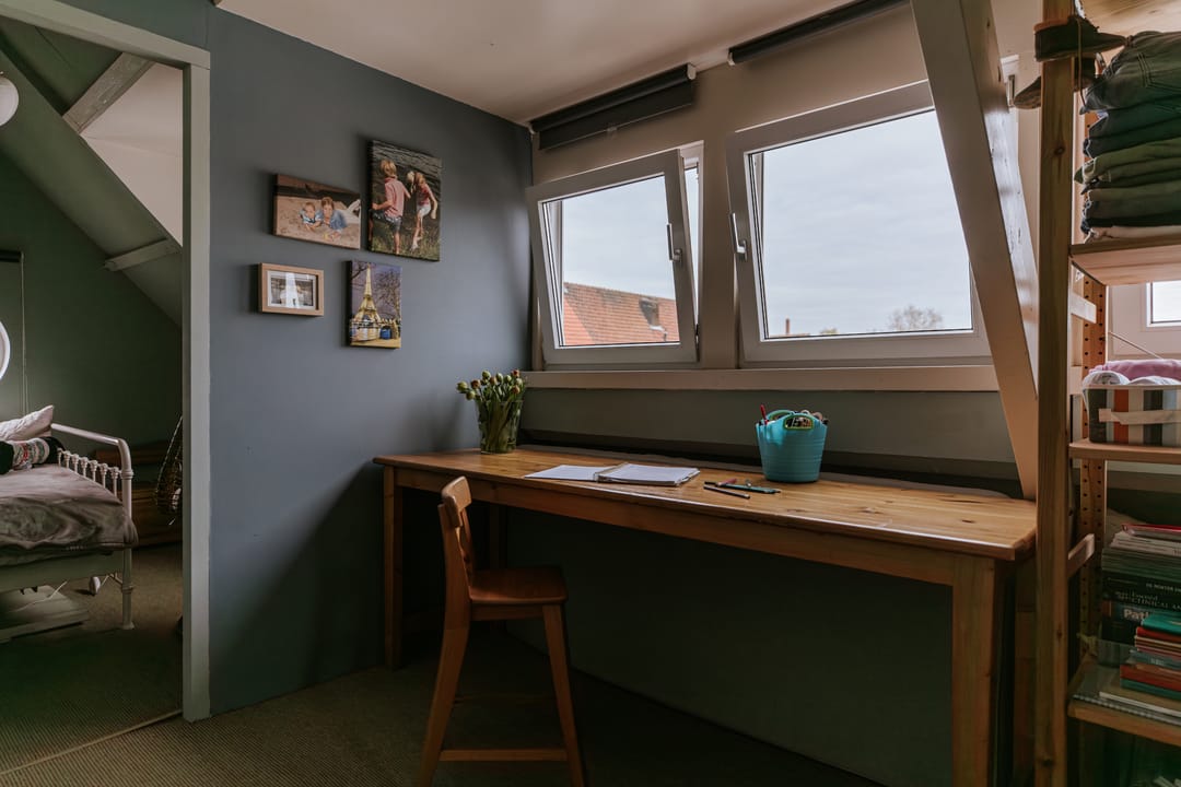 Charming Corner Home with West-Facing Garden in Popular Roerzicht — 58