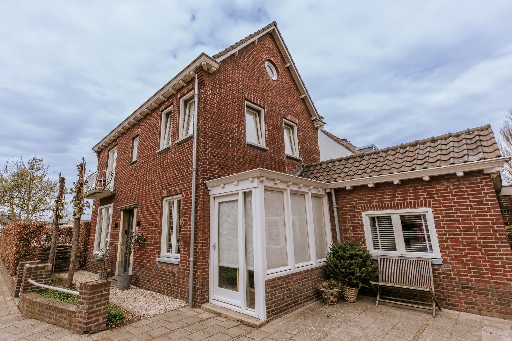 Charming Corner Home with West-Facing Garden in Popular Roerzicht — 66