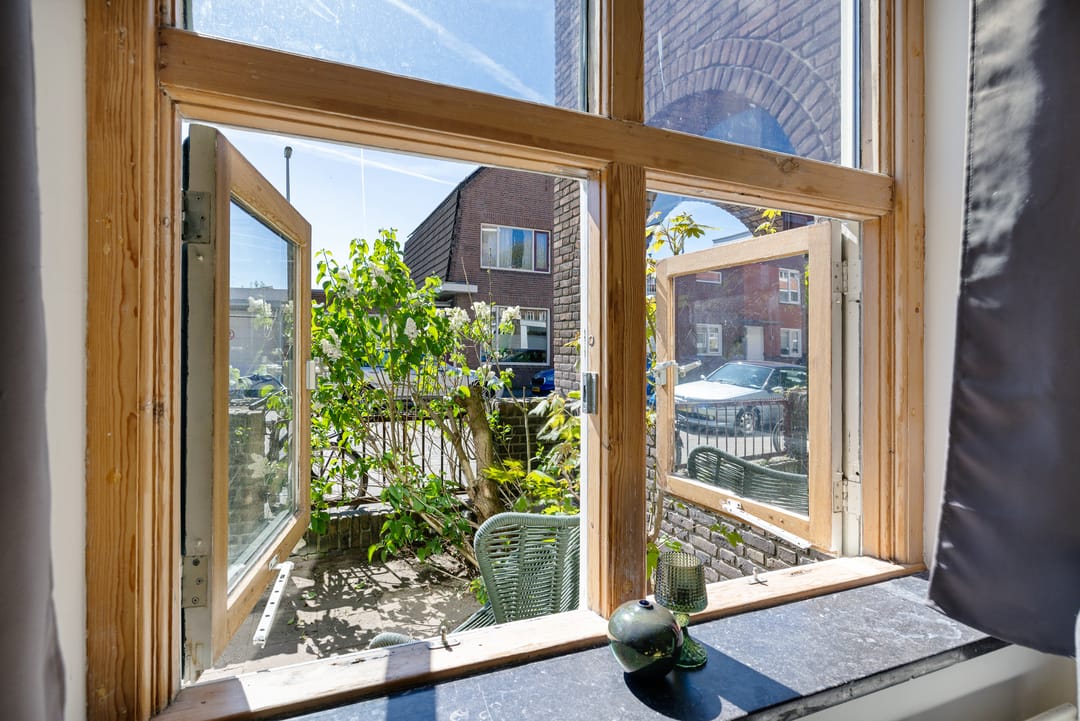 Photo 11 of De Savornin Lohmanstraat 19-B
